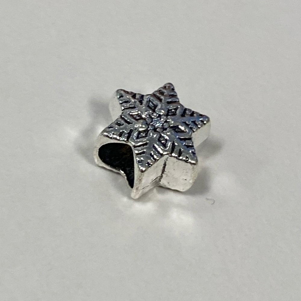Silver Snowflake Charm 4 Pandora bracelet necklace Bead snow snowflakes